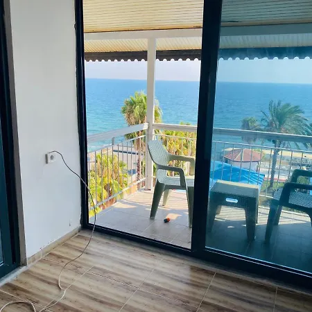 Hotel Anessa Beach Hotel 4*